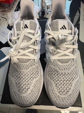adidas Men White and Gray Knit Sneakers